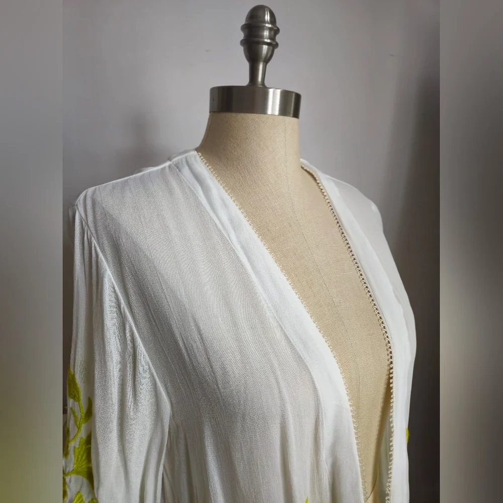 TOPSHOP Lime Green Floral Embroidered Sheer Kimono | SZ 4 / S-M